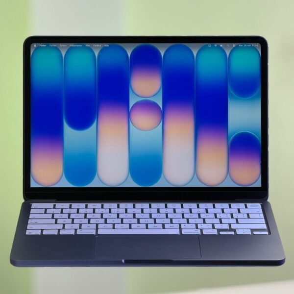 MACBOOK NEO (2026)